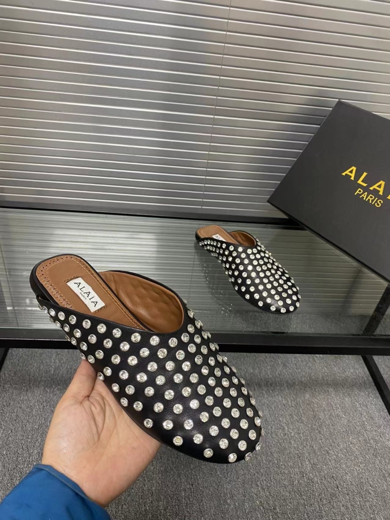 Alaia Flat Shoes